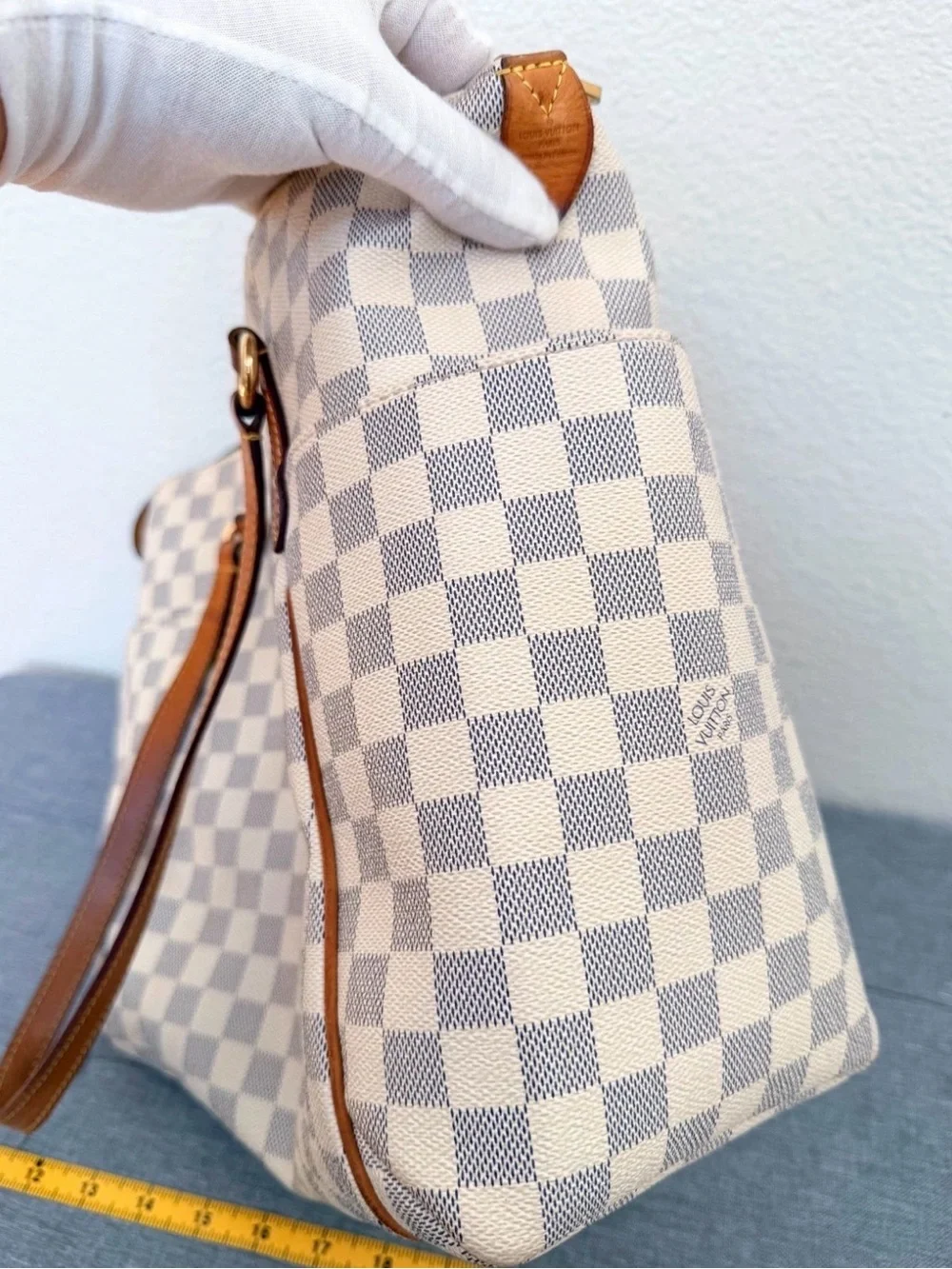 Authentic Louis Vuitton with Receipt Totally MM Damier Azur Tote Bag - Picture 7 of 12